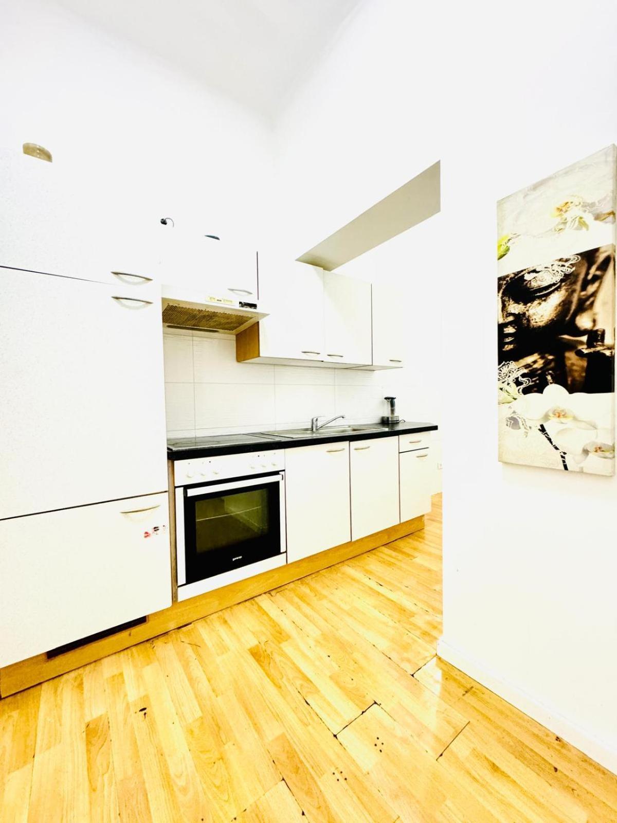 Comfy Rooms In A Shared Apt, 8Min To Rathausplatz ウィーン エクステリア 写真